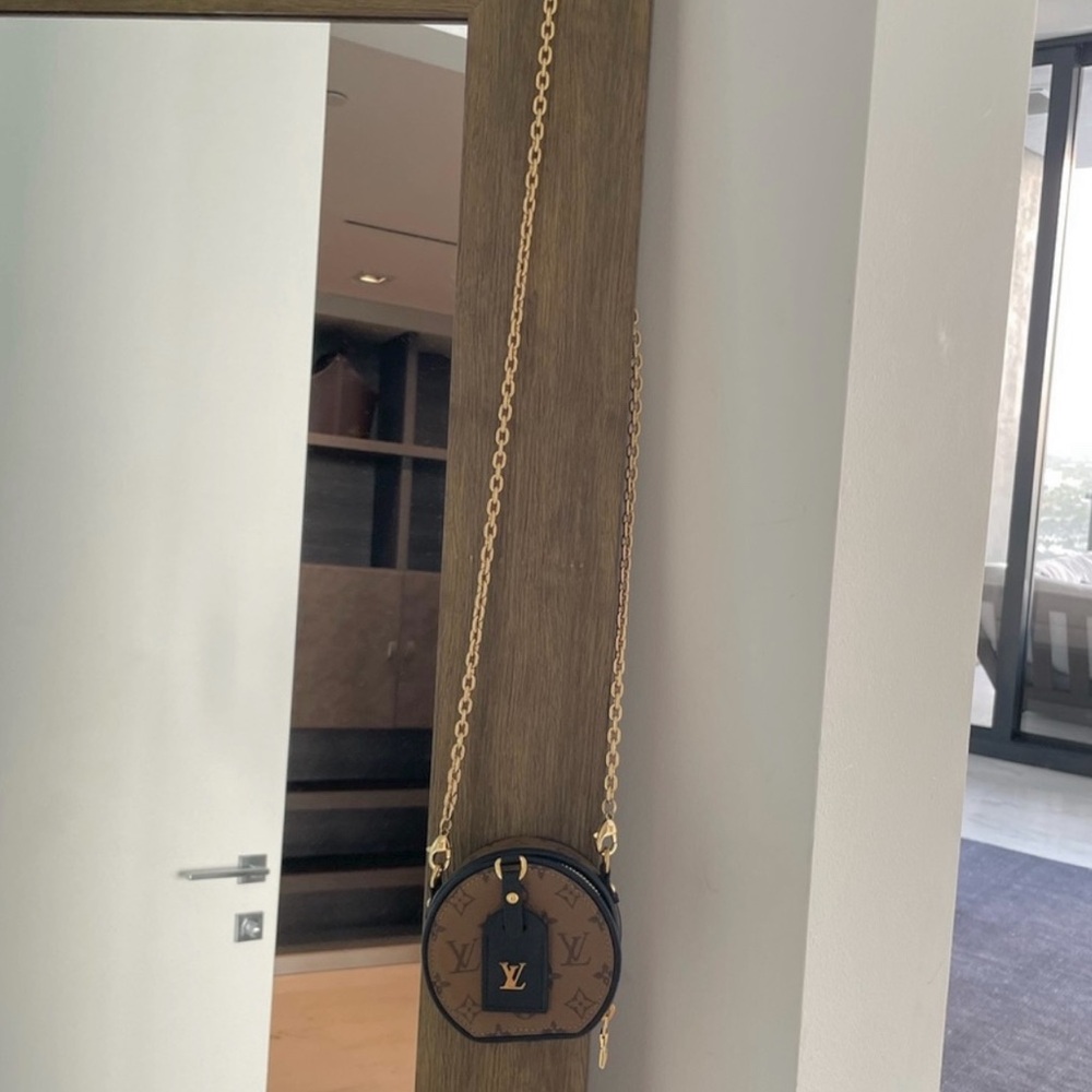 Mini LV Boite Chapeau Purse - Picture 12 of 12